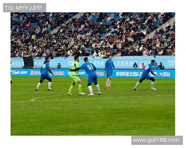 世界足球明星齐聚一堂激情对决尽显足球魅力与友谊的盛宴